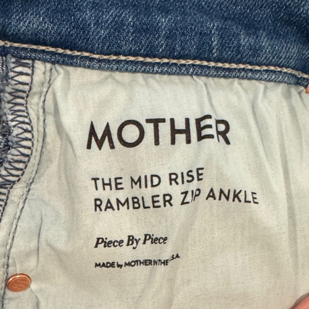 MOTHER Mid Rise Rambler NWOT - Picture 4 of 5